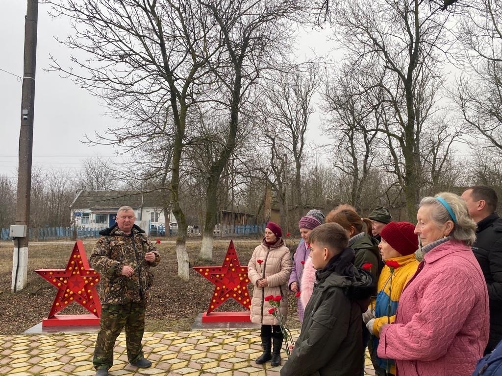 мероприятие у памятника воинам Советской Армии