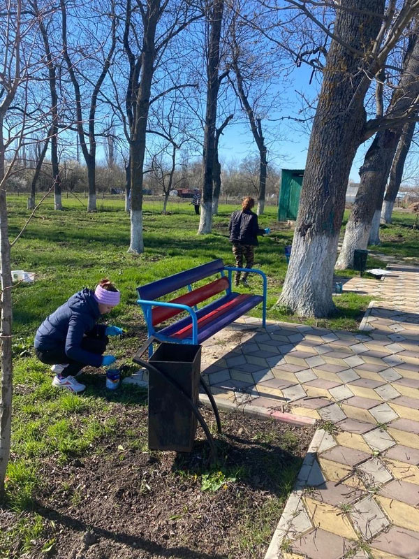 покраска скамейки